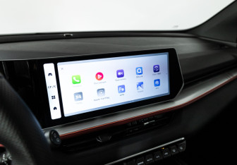 Подержанный автомобиль Geely Coolray 2024 года (16 фото)