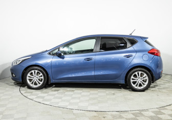 Подержанный автомобиль Kia Ceed Hatchback 2014 года (8 фото)