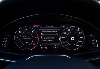 Подержанный автомобиль Audi Q7 2018 года (12 фото)