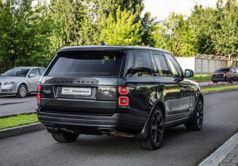 Подержанный автомобиль Land Rover Range Rover 2018 года (6 фото)
