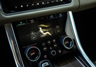 Подержанный автомобиль Land Rover Range Rover Sport 2020 года (22 фото)