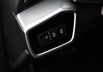 Подержанный автомобиль Audi A7 2018 года (26 фото)