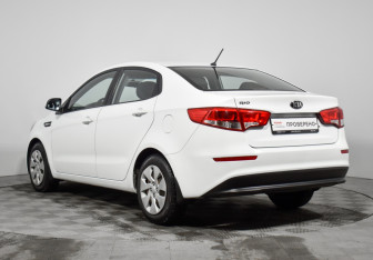 Подержанный автомобиль Kia Rio Sedan 2016 года (7 фото)