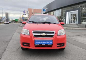 Подержанный автомобиль Chevrolet Aveo Sedan 2011 года (2 фото)