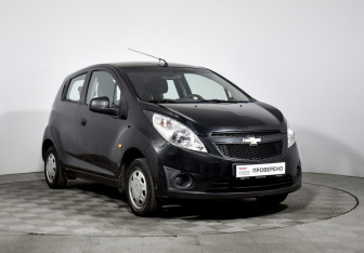 Подержанный автомобиль Chevrolet Spark 2012 года (3 фото)