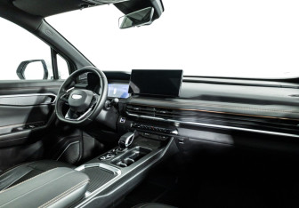 Подержанный автомобиль Geely Okavango 2024 года (9 фото)