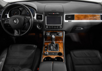 Подержанный автомобиль Volkswagen Touareg 2013 года (15 фото)