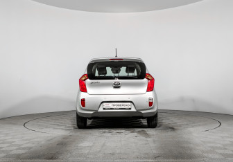 Подержанный автомобиль Kia Picanto 2013 года (6 фото)