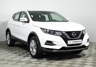 Подержанный автомобиль Nissan Qashqai 2021 года (3 фото)