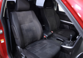 Подержанный автомобиль Suzuki Grand Vitara 2008 года (18 фото)