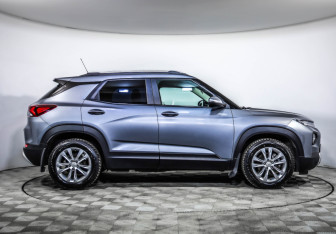 Подержанный автомобиль Chevrolet TrailBlazer 2021 года (8 фото)