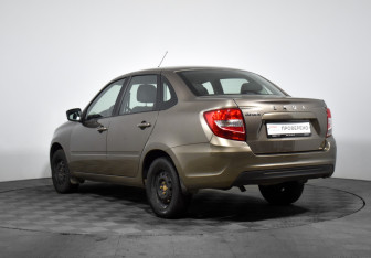Подержанный автомобиль LADA (ВАЗ) Granta Sedan 2024 года (7 фото)