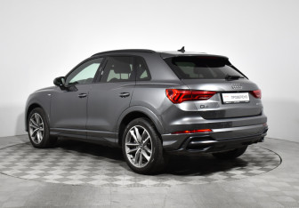 Подержанный автомобиль Audi Q3 2019 года (7 фото)