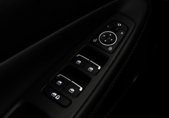Подержанный автомобиль Hyundai Santa Fe 2023 года (19 фото)