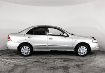 Подержанный автомобиль Nissan Almera Classic 2006 года (4 фото)