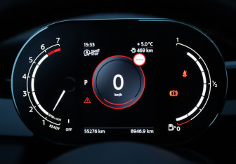 Подержанный автомобиль MINI Hatch 2021 года (10 фото)