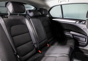 Подержанный автомобиль Skoda Superb Liftback 2014 года (12 фото)