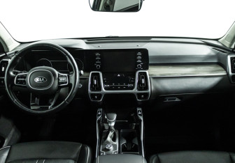 Подержанный автомобиль Kia Sorento 2021 года (13 фото)