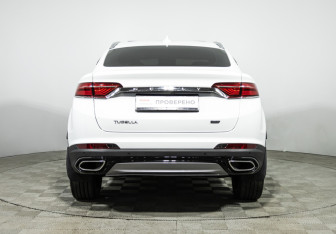 Подержанный автомобиль Geely Tugella 2021 года (6 фото)