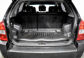 Подержанный автомобиль Hyundai Tucson 2007 года (18 фото)