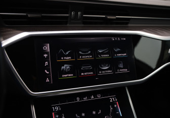 Подержанный автомобиль Audi A7 2018 года (13 фото)