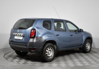 Подержанный автомобиль Renault Duster 2016 года (5 фото)