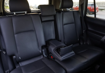 Подержанный автомобиль Toyota Land Cruiser Prado 2018 года (28 фото)