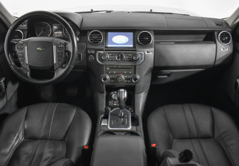 Подержанный автомобиль Land Rover Discovery 2010 года (13 фото)