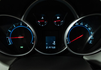 Подержанный автомобиль Chevrolet Cruze Wagon 2014 года (12 фото)