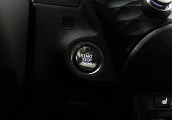 Подержанный автомобиль Lexus ES 2020 года (22 фото)