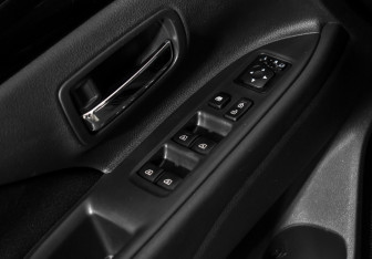 Подержанный автомобиль Mitsubishi Outlander 2019 года (11 фото)