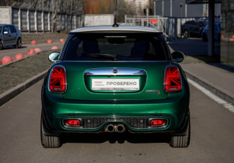 Подержанный автомобиль MINI Hatch 2019 года (5 фото)