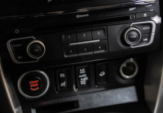 Подержанный автомобиль Renault Koleos 2013 года (18 фото)