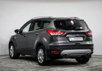 Подержанный автомобиль Ford Kuga 2015 года (7 фото)