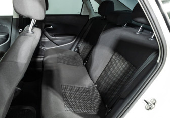 Подержанный автомобиль Volkswagen Polo Sedan 2019 года (10 фото)