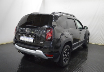 Подержанный автомобиль Renault Duster 2020 года (5 фото)