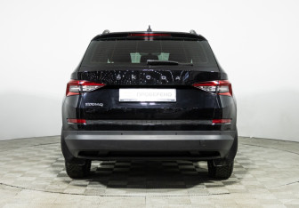 Подержанный автомобиль Skoda Kodiaq 2019 года (6 фото)