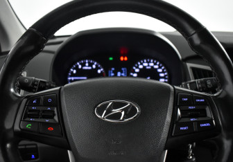 Подержанный автомобиль Hyundai Creta 2017 года (17 фото)