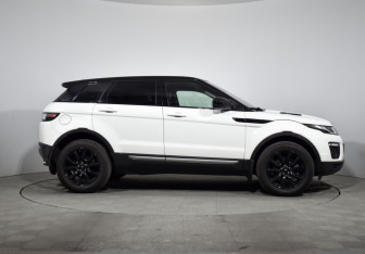 Подержанный автомобиль Land Rover Range Rover Evoque 2018 года (4 фото)