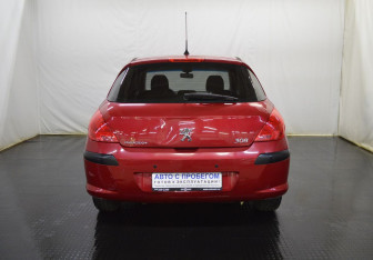 Подержанный автомобиль Peugeot 308 Hatchback 2009 года (6 фото)