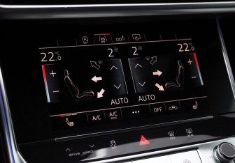 Подержанный автомобиль Audi A6 Sedan 2018 года (19 фото)