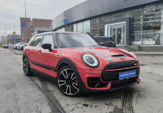 Подержанный автомобиль MINI Clubman Wagon 2022 года (3 фото)
