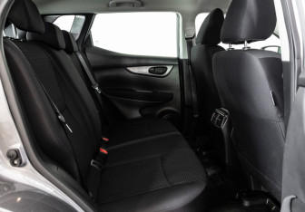 Подержанный автомобиль Nissan Qashqai 2019 года (17 фото)