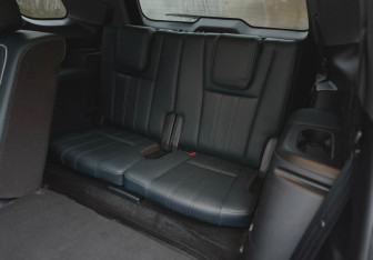 Подержанный автомобиль Changan CS95 2023 года (14 фото)