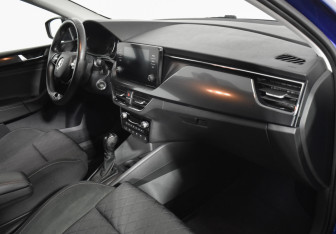 Подержанный автомобиль Skoda Rapid Liftback 2020 года (12 фото)