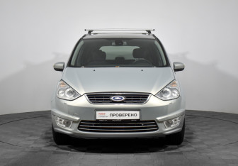 Подержанный автомобиль Ford Galaxy 2010 года (2 фото)