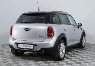 Подержанный автомобиль MINI Countryman 2012 года (10 фото)