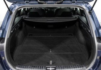 Подержанный автомобиль Kia Ceed Wagon 2019 года (17 фото)