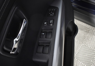 Подержанный автомобиль Mitsubishi Outlander 2011 года (19 фото)