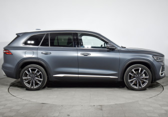 Подержанный автомобиль Geely Monjaro 2024 года (4 фото)
